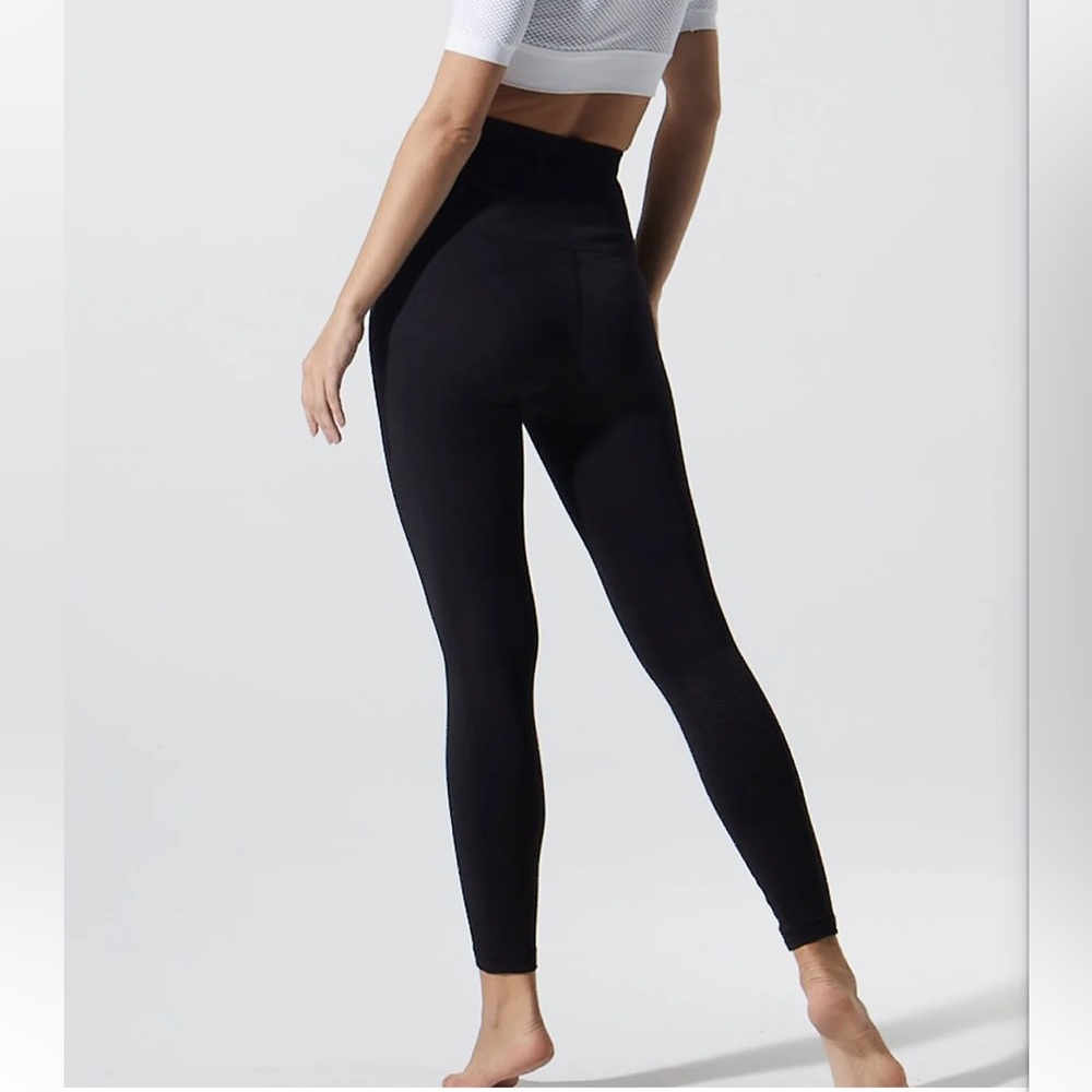 Avocado Solid Black Fire Leggings - Picture 2 of 11